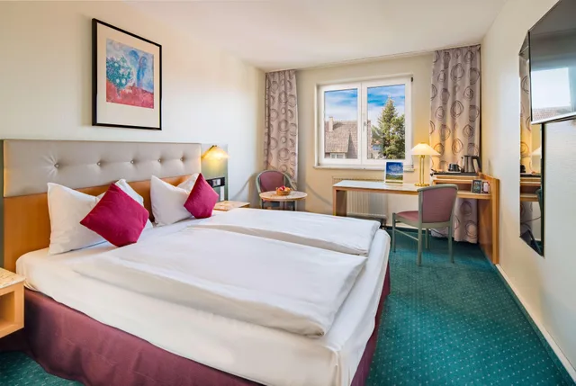 غرفة كومفورت بسرير مزدوج، Plaza Hotel Blankenburg Ditzingen Sure Hotel Collection 1/4