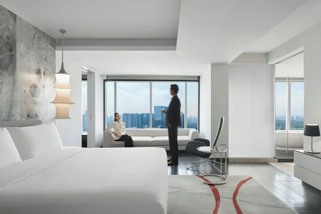 جناح رئاسي بسرير كينج بإطلالة على النهر، Le Meridien Saigon 2/6