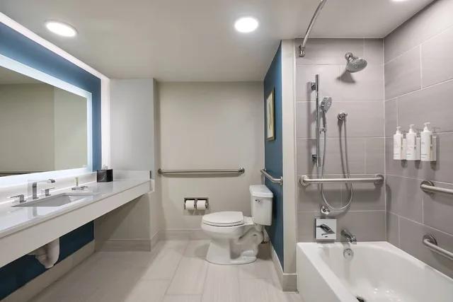 Tower, 2 Queen Beds, Water Front, Balcony, Marriott Sanibel Harbour Resort And Spa 6/9