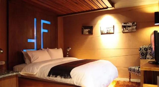 Chill, Deluxe, Twin Beds، Fusion Suites 2/4
