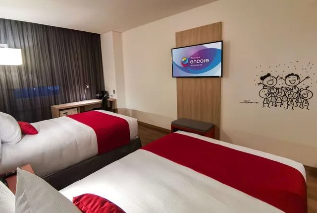 غرفة بسريرين مزدوجين، Ramada Encore by Wyndham Monterrey Apodaca Zona Aeropuerto 1/4