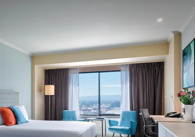 غرفة غراند بسرير كينج بإطلالة على المدينة، Stamford Grand Adelaide 3/7