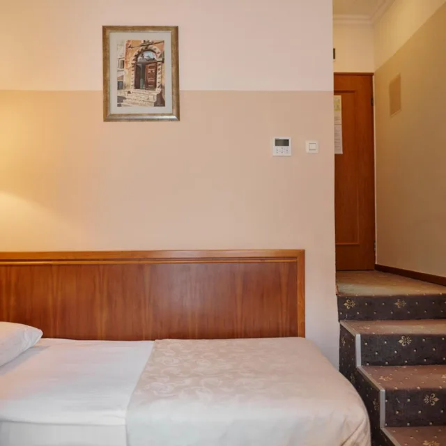 Room, Single, Street View، Hotel Lovran 4/16