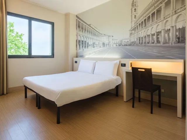 غرفة سوبيريور بسرير كوين، B&B Hotel Faenza 4/7