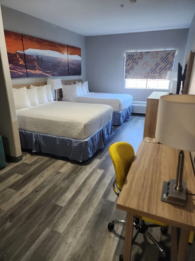 Studio, Suite, 2 Queen Beds, Days Inn & Suites by Wyndham Tucson/Marana 1/10