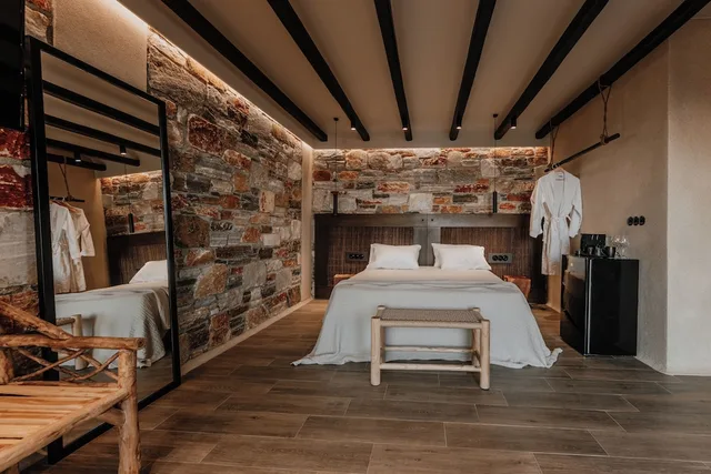 فيلا بسريرين كوين بمسبح خاص بجاكوزي، Onym Curated Villas 8/10