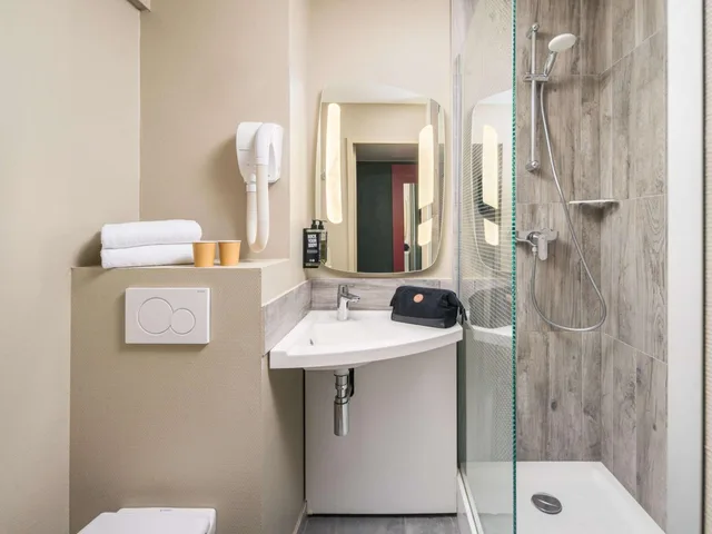 غرفة قياسية بسرير مزدوج مع أريكة، Ibis Lyon Villefranche Sur Saone 7/7