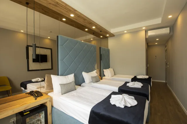 غرفة قياسية ثلاثية بثلاثة أسرّة، Nobel Gallery Hotel 2/5