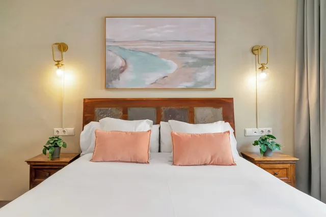 3 Rooms, Classic, Apartment, 4 Beds, Shared Wing, Sofa, Terrace، Suite Home Sagrada Familia 5/9