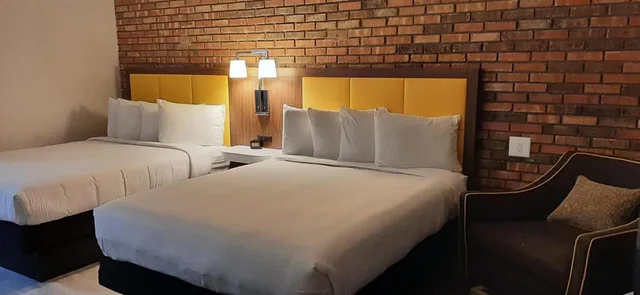 غرفة تنفيذية بسريرين كوين، Penn Lodge Hotel & Suites 3/5