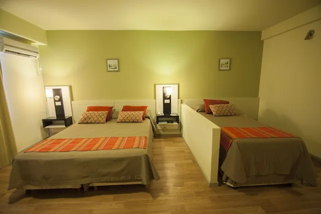 غرفة قياسية ثلاثية، Hotel Continental 2/7