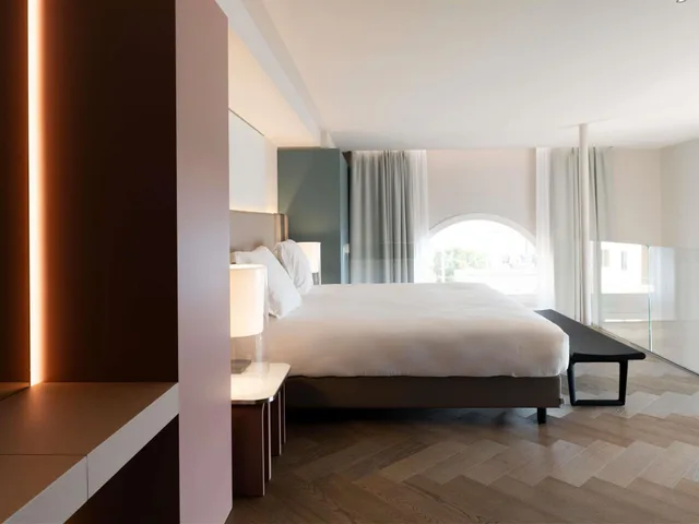 Presidential, Suite, Palazzo Tirso Cagliari Mgallery 2/3