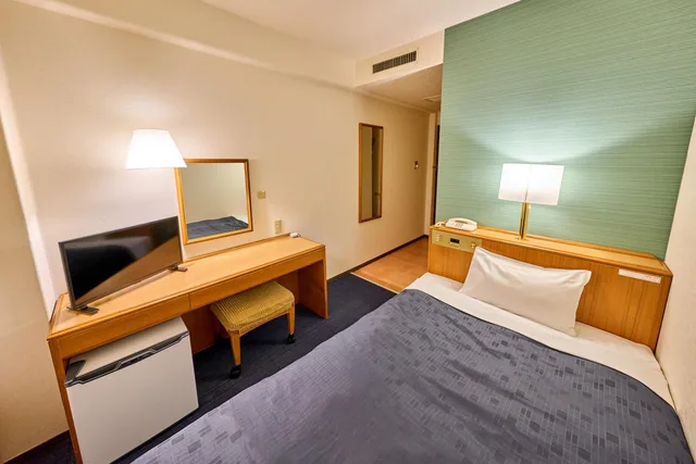 Semi Room, Single, Semi Double Bed, Smoking, Smile Hotel Tokyo Shinkoiwa 1/2