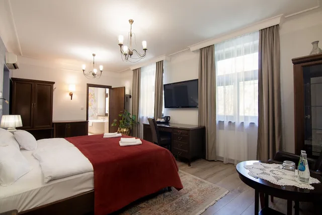 جناح عائلي بإطلالة على المدينة، Ester Hotel 1/4