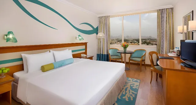 غرفة بسرير كينج، Coral Beach Resort Sharjah 1/1