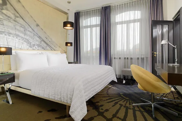 غرفة ديلوكس بسرير كينج، Le Meridien Grand Hotel Nurnberg 3/9