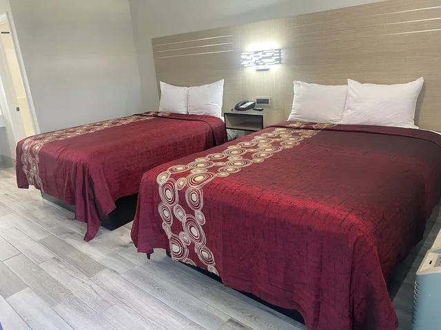 غرفة قياسية بسريرين كوين، Mayfair Inn Ontario Airport 3/10
