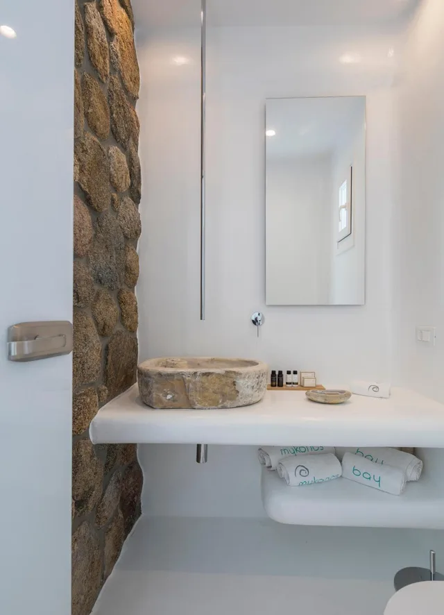 غرفة ديلوكس بسرير مزدوج أو سريرين منفصلين بإطلالة على الفناء، Mykonos Bay Resort and Villas 2/4