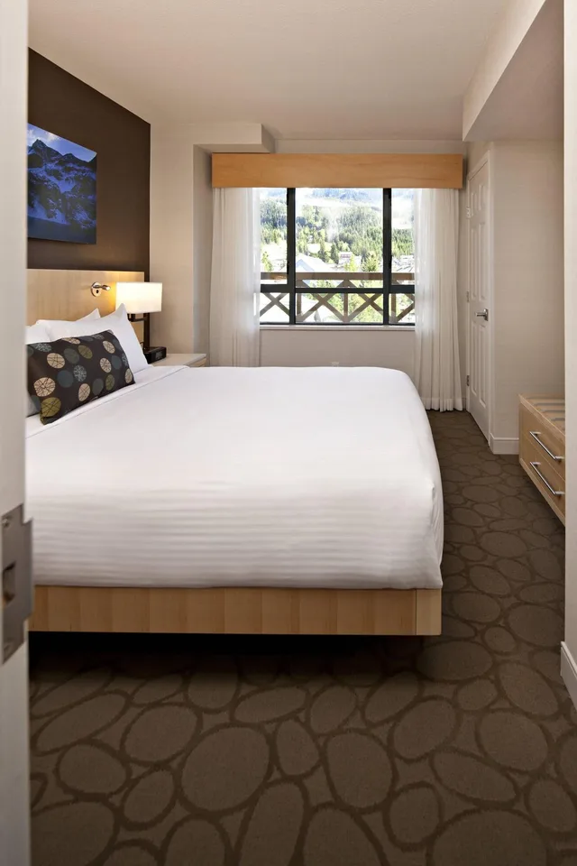 غرفة بسرير كوين، Delta Whistler Village Suites 3/7