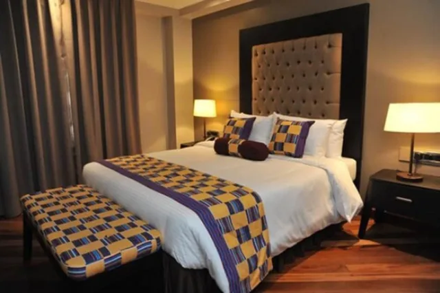 3 Bedrooms, Pool, Apartment, Twin Beds, 2 King Beds, Balcony, Kitchen، Longonot Place Serviced Apartments - Nairobi, City Centre CBD 2/2