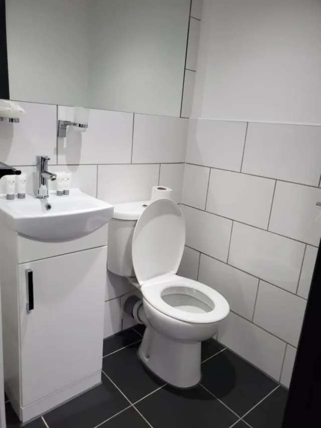 Suite, 2 Double Beds, Balcony, Trivelles Regency Nottingham 5/7