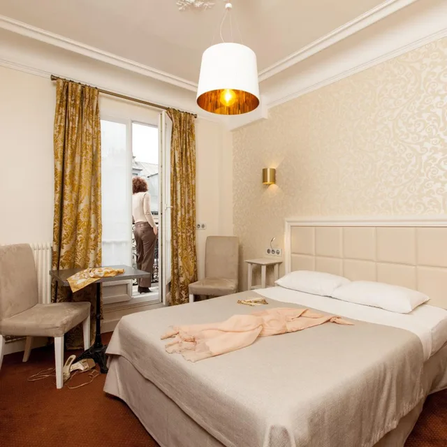 غرفة كلاسيكية بسرير مزدوج، Hotel Bonaparte 1/10