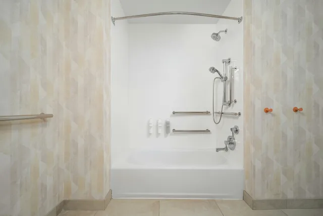 غرفة بسريرين كوين لذوي الإعاقة، Hampton Inn & Suites Southern Pines-Pinehurst 2/2
