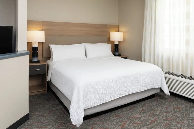 جناح استوديو بسرير كينج، Towneplace Suites Miami Lakes 1/5