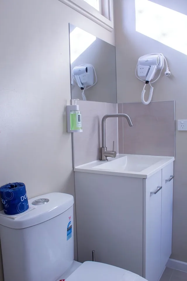 غرفة تنفيذية بسرير كوين، WANGARATTA MOTOR INN 3/3