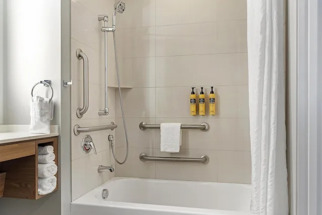 غرفة قياسية بسريرين كوين لذوي الإعاقة، Best Western Plus Arlington/Marysville 10/10