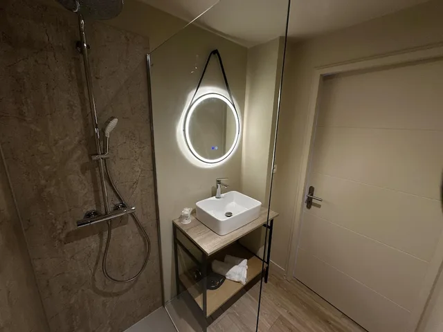 غرفة كومفورت بسريرين منفصلين في الطابق الأرضي، Best Western Hotel de la plage Normandie 3/5