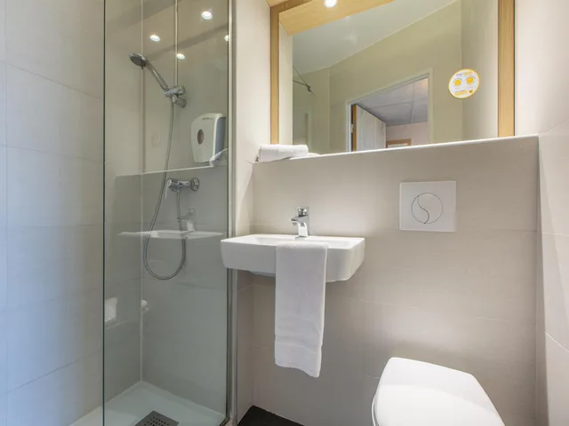 غرفة بسرير مزدوج، Hotel Premiere Classe Chartres Barjouville 9/10