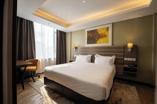 جناح بسرير كينج بغرفة نوم واحدة، Trademark Suites at Enaki Town 2/3