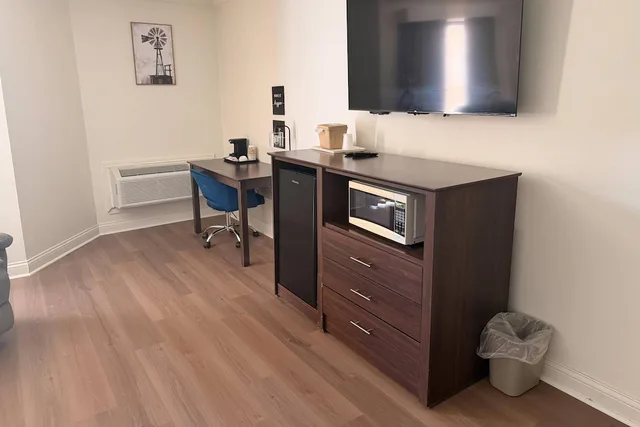 غرفة بسرير كينج لذوي الإعاقة، Quality Inn Harrodsburg-Danville 9/9