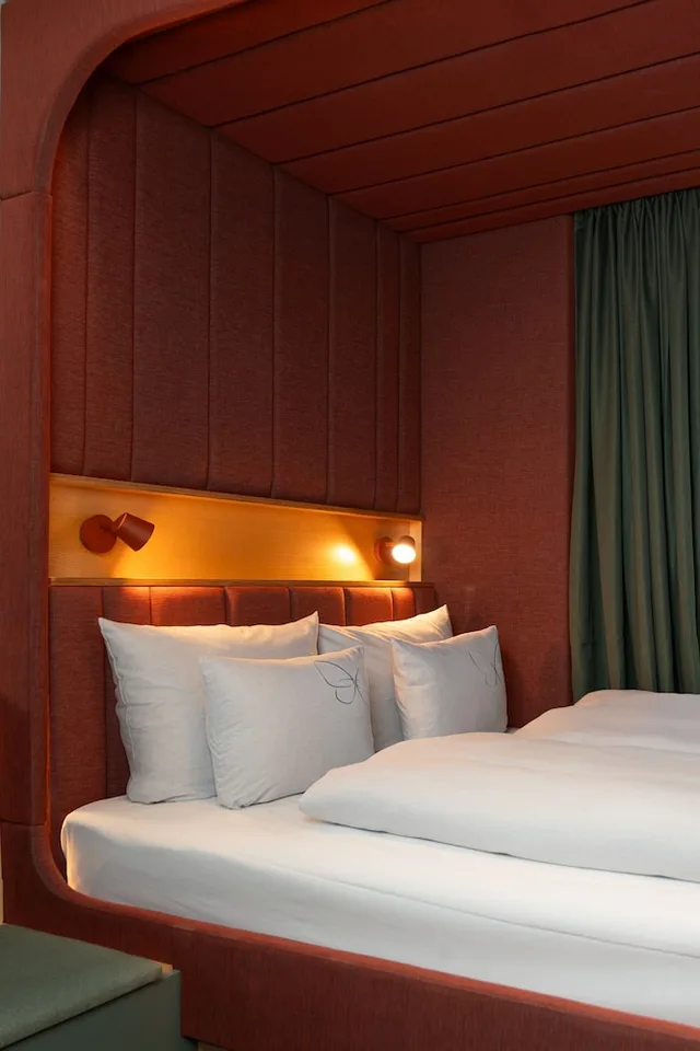 Club, House, Twin Beds, Sofa، Cocoon Theresienwiese 6/10