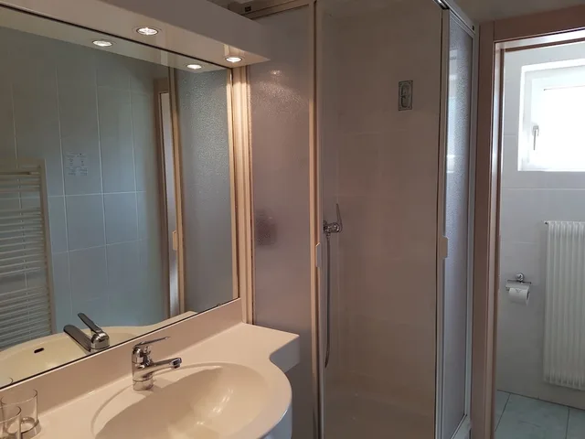 غرفة عائلية بأربعة أسرّة، Hotel Europa 6/6
