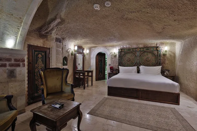 Cave, King Bed, Jetted Tub، Elika Cave Suites Cappadocia, Curio Collection by Hilton 10/10