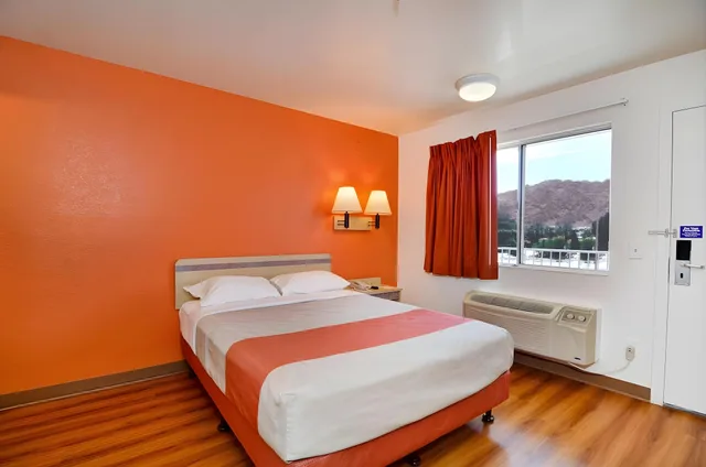 غرفة قياسية، Motel6 Twentynine Palms, CA 1/1
