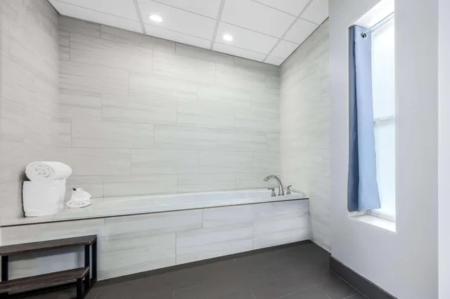 جناح بسرير كينج، La Quinta Inn Lynnwood 5/5