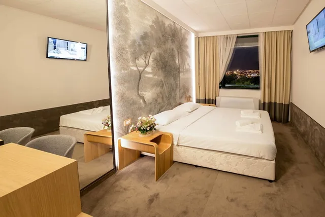 غرفة قياسية بسريرين منفصلين، Park Hotel Raya Garden 1/4