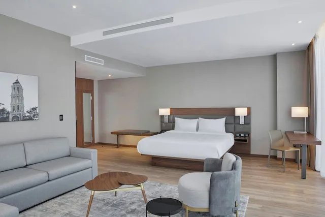 1 Bedroom, Suite, King Bed, City View, Sofa, Ac Hotel By Marriott Saltillo 10/10