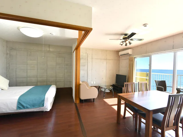 Condo, Standard, Beach Front, Middle Floor، Churaumi On The Beach Motobu 1/1