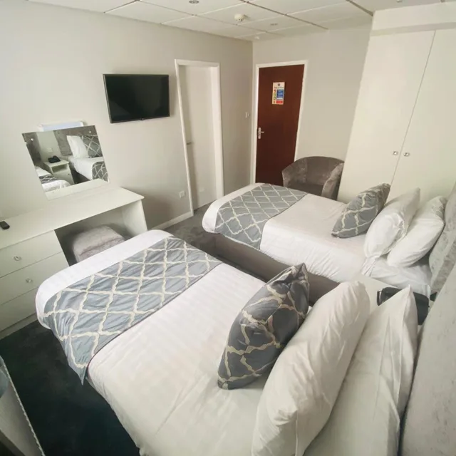 غرفة بسريرين منفصلين، Doric Hotel 2/4