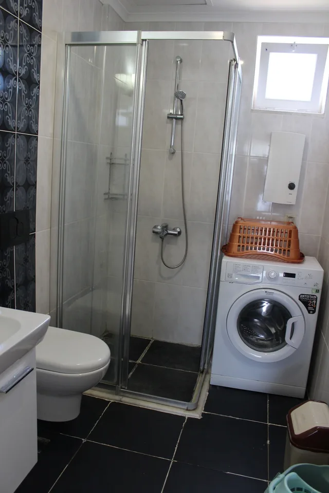 جناح سوبيريور بسرير كوين بإطلالة على الجبل بشرفة بغرفة نوم واحدة مع أريكة، Tebriz Apart Hotel 2/4