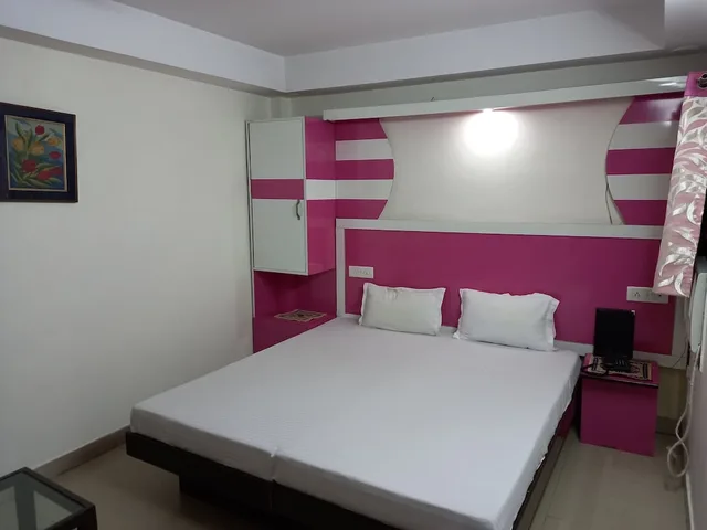 غرفة ديلوكس بسرير مزدوج، Hotel Su Shree Continental 1/10