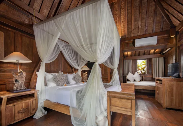 Wooden, Family, Villa, Private Pool، Madani Antique Villas 1/3