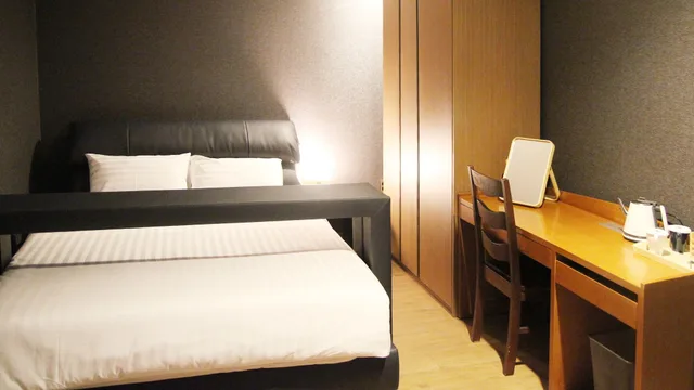 غرفة قياسية بسرير مزدوج بحوض استحمام، Mohenic Hotel Seoul Myeongdong 5/10