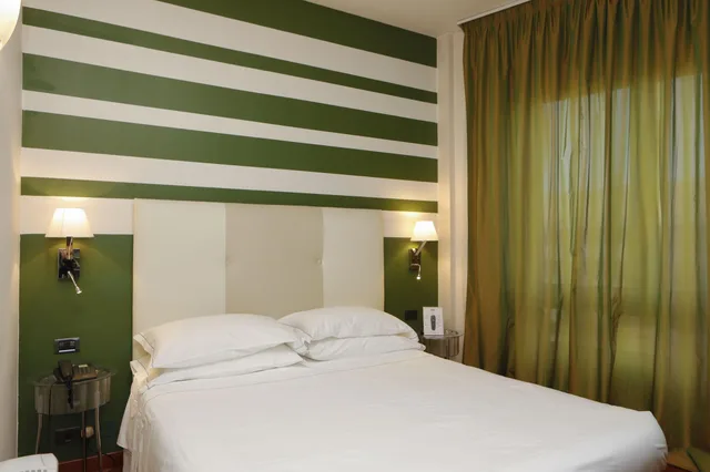 غرفة قياسية بسرير مزدوج، Hotel Lancaster 2/4