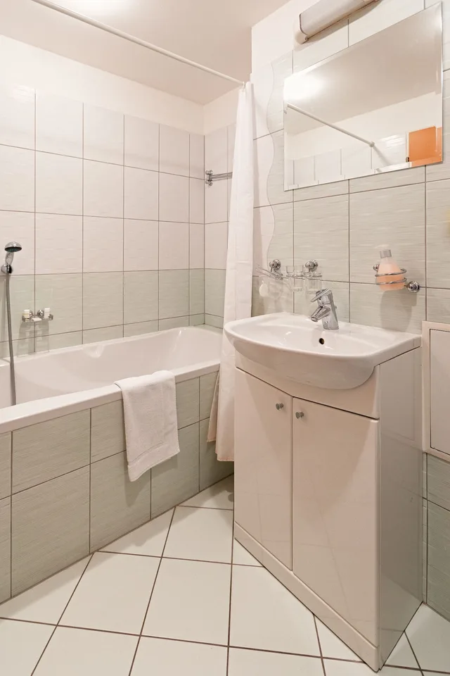 غرفة كومفورت بغرفة نوم واحدة مفردة بسرير فردي بمطبخ صغير، Urpin City Residence 5/7