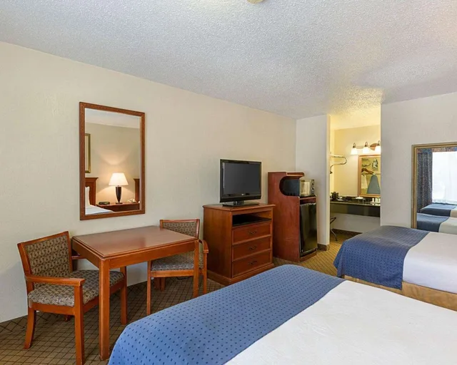 غرفة بسريرين مزدوجين، GreenTree Hotel and Extended Stay Channelview I-10 2/2
